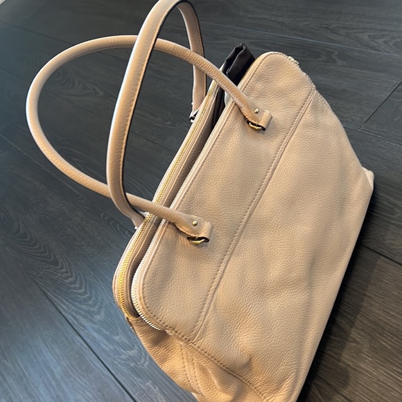 Kate Spade tote - Picture 2 of 12